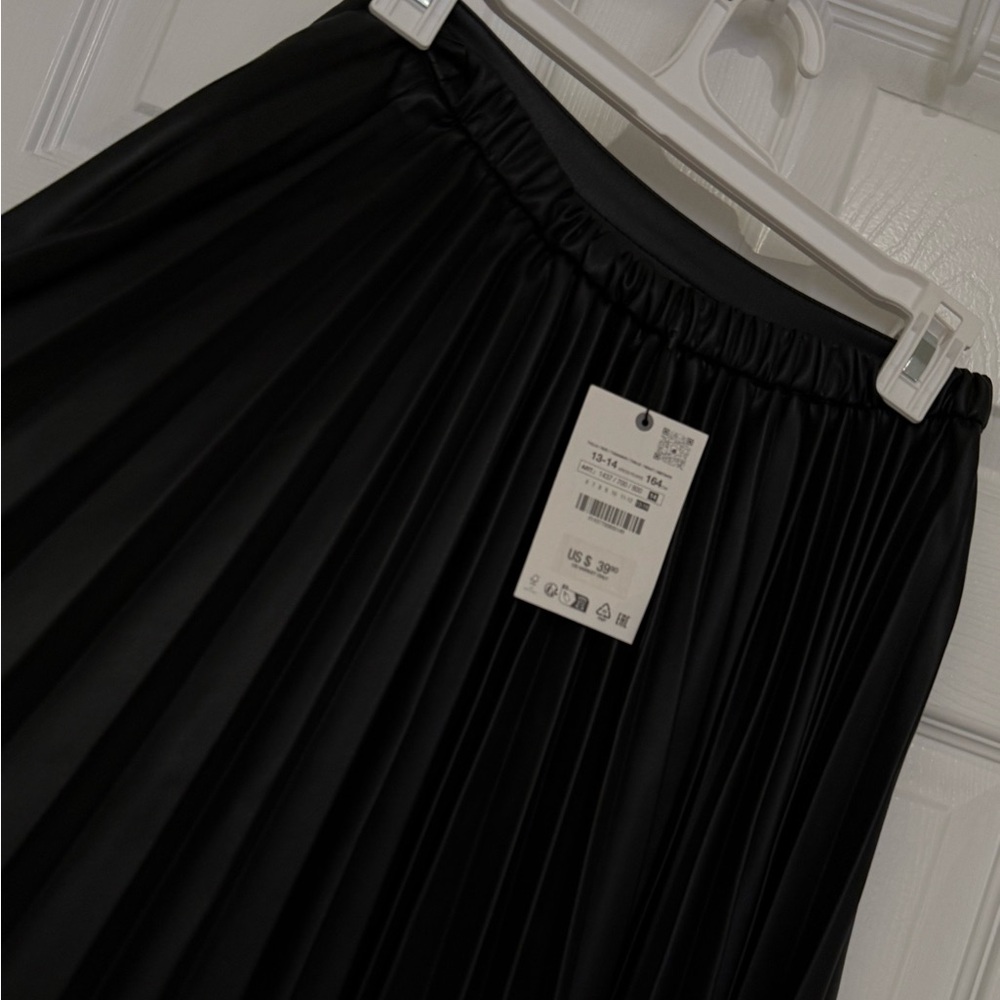 Zara girls Black leather Midi Pleated Skirt - Picture 4 of 4